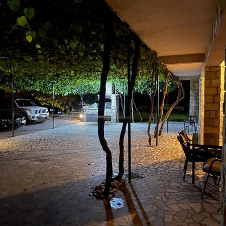 Apartmani Mendula بودفا المظهر الخارجي الصورة