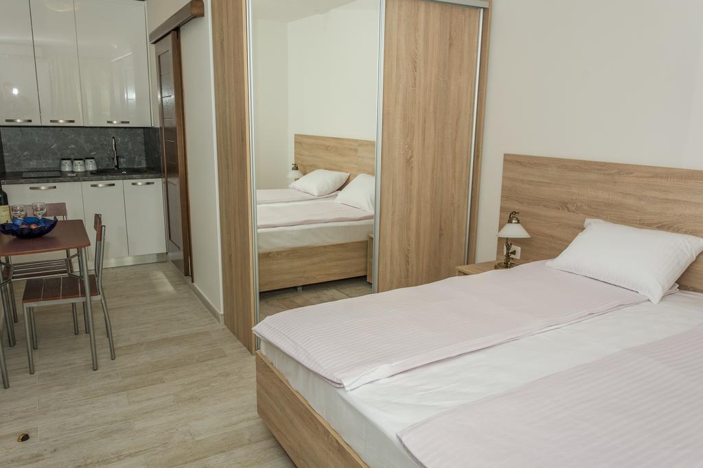 Apartmani Mendula بودفا المظهر الخارجي الصورة