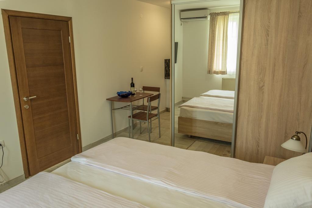 Apartmani Mendula بودفا المظهر الخارجي الصورة